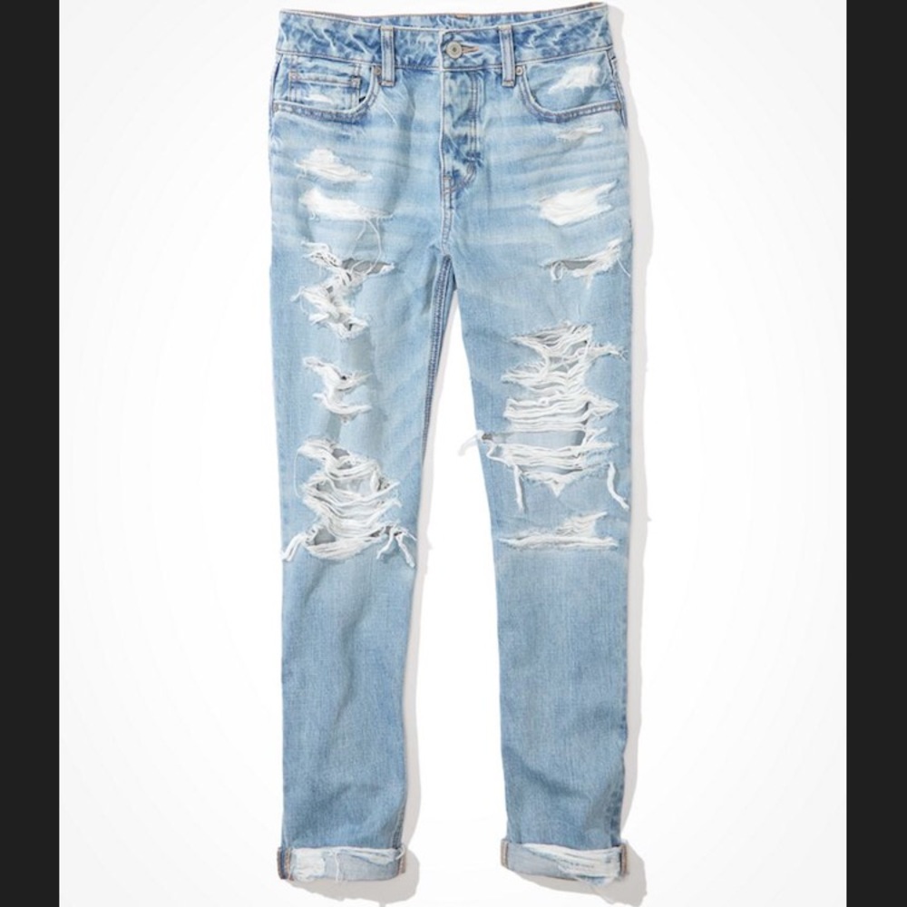 BN American Eagle Tomgirl destroyed jeans 6 short